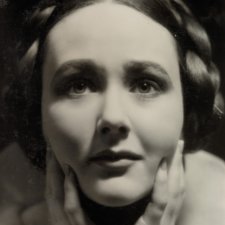 Margot Rhys, 1935 by Athol Shmith