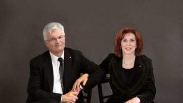 Portrait of Professors Margaret Gardner and Glyn Davis