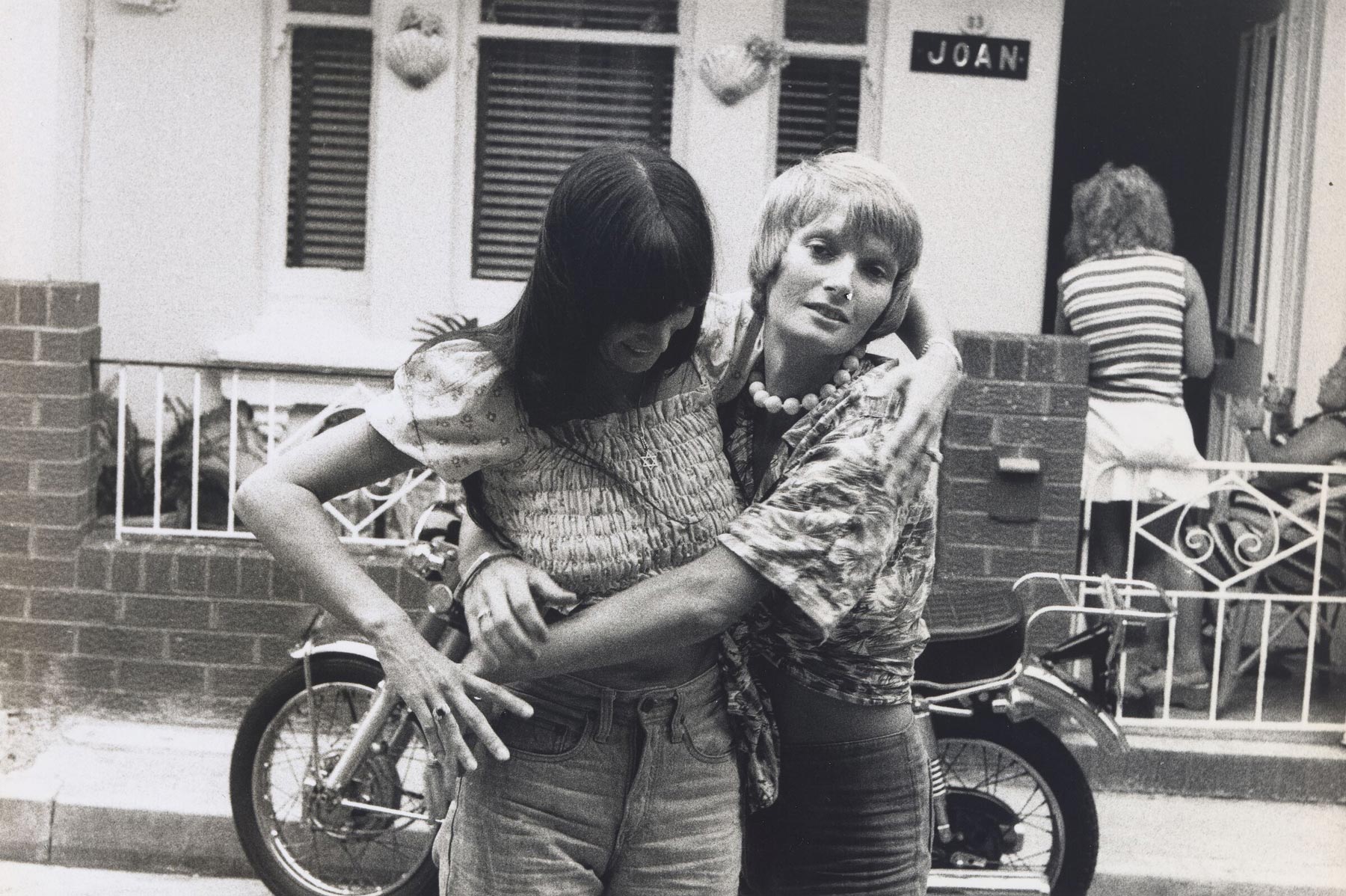 Nikki Reynolds and Jenny Bonnette, Surry Hills, ‘74, 1974 Carol Jerrems