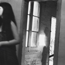 Pyramid Farm, Liverpool, 1976 Carol Jerrems