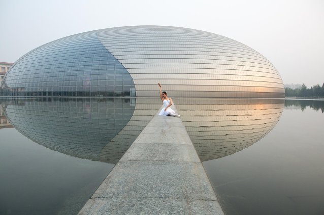 Graeme Murphy's Swan Lake: Ella Havelka, Beijing, 2015