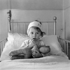 Eileen Dunne in The Hospital for Sick Children, 1940
	 by Cecil Beaton