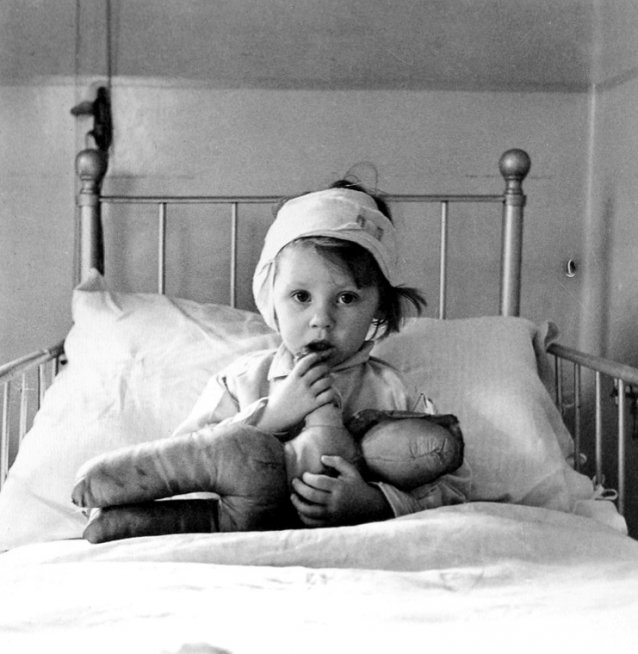 Eileen Dunne in The Hospital for Sick Children, 1940