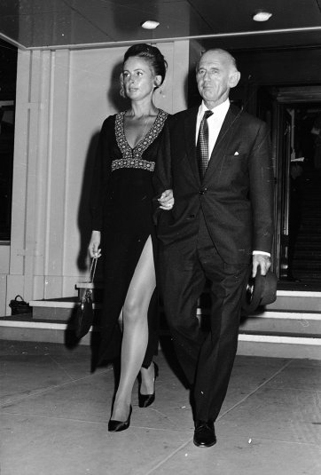Prime Minister William McMahon with wife Sonia McMahon leaving Parliament House, Canberra, 9 March 1971 Picture by Ted Golding