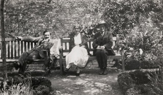 Simon Bussy; Vanessa Bell; Duncan Grant , 1922 Lady Ottoline Morrell