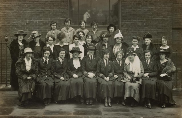 The staff, Prisoner of War Section, Australian Red Cross, London [Mary Chomley in centre], between 1915 and 1918 Walshams (photographer)
